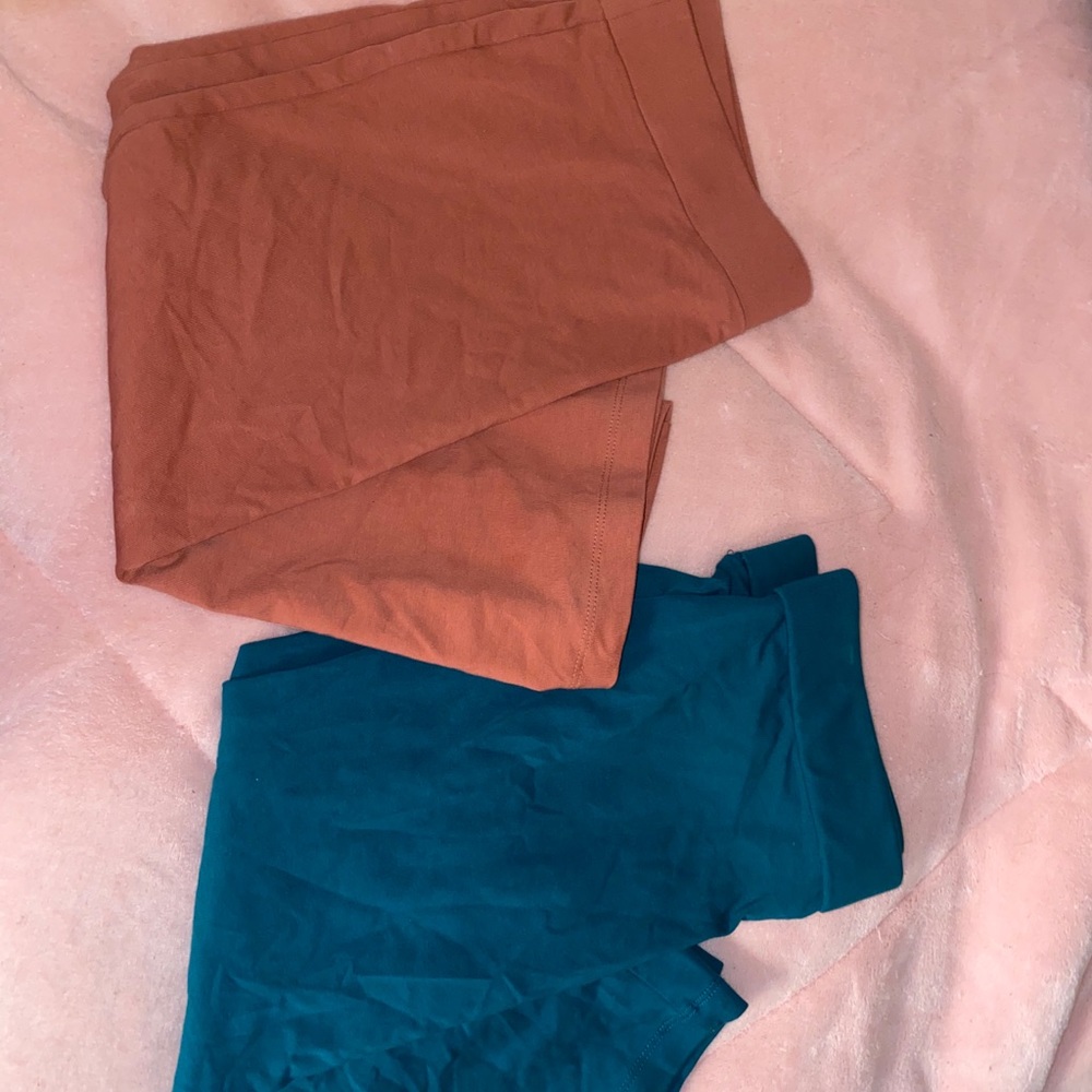 Stretchy pencil skirt